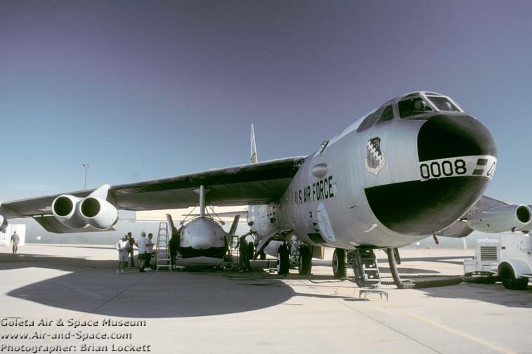 Air-and-Space.com: NB-52B Stratofortress carries X-38 Crew Return 